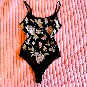 EXPRESS XS embroidered mesh bodysuit with gorgeous FLORAL design